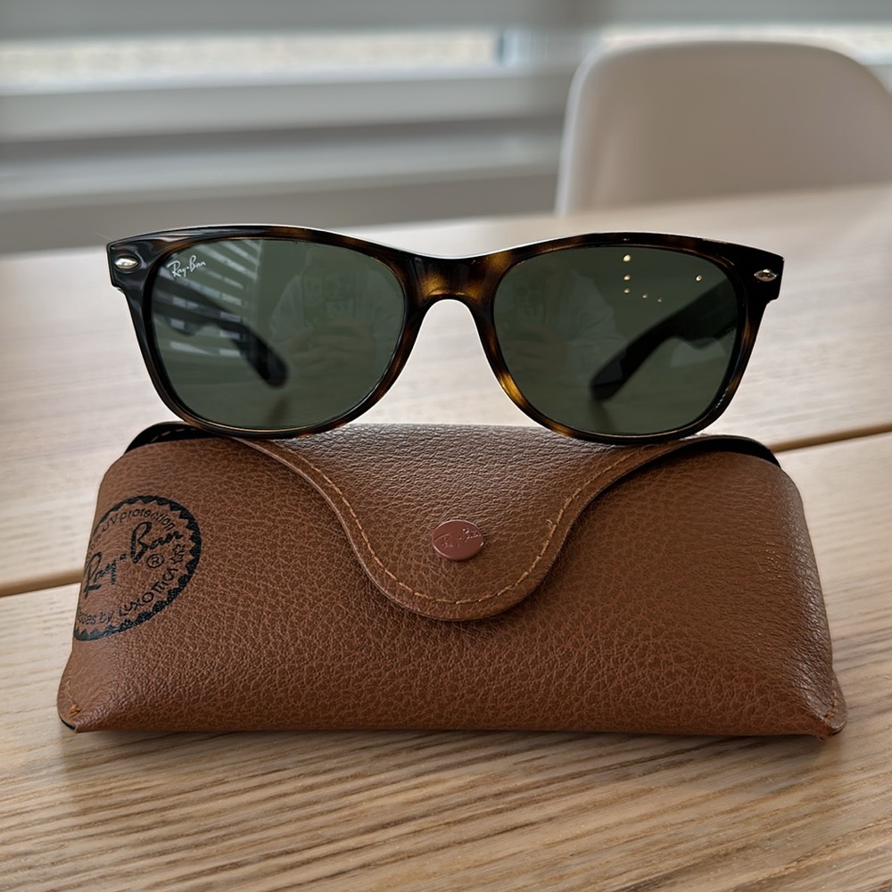 Ray-Ban New Wayfarer in Polished Tortoise sunglasses